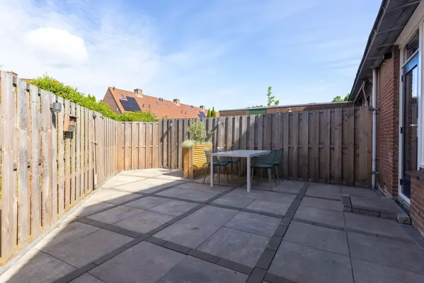 Patio 118, HOORN