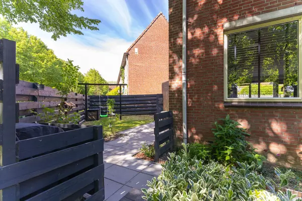 Patio 118, HOORN