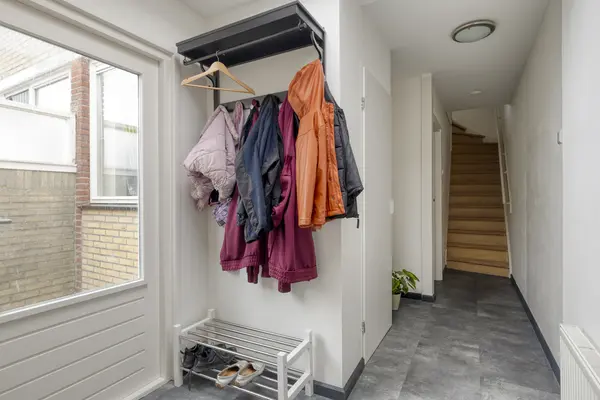 Groeneveldstraat 33, MONSTER