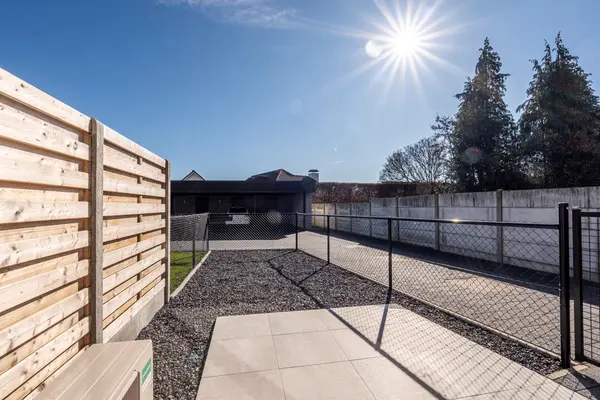 Dorp 10, Poppel