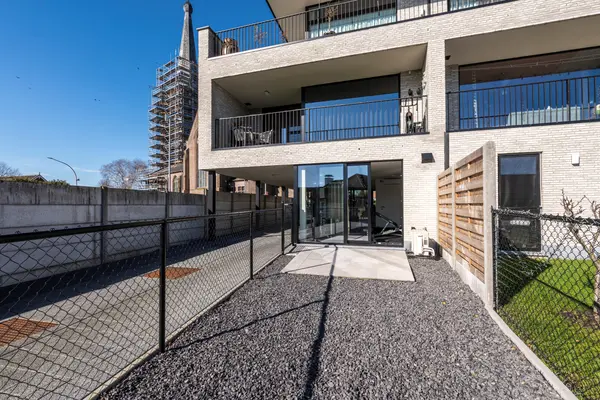 Dorp 10, Poppel