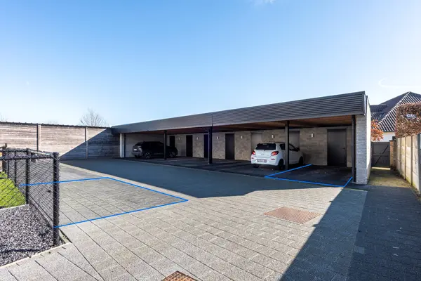Dorp 10, Poppel