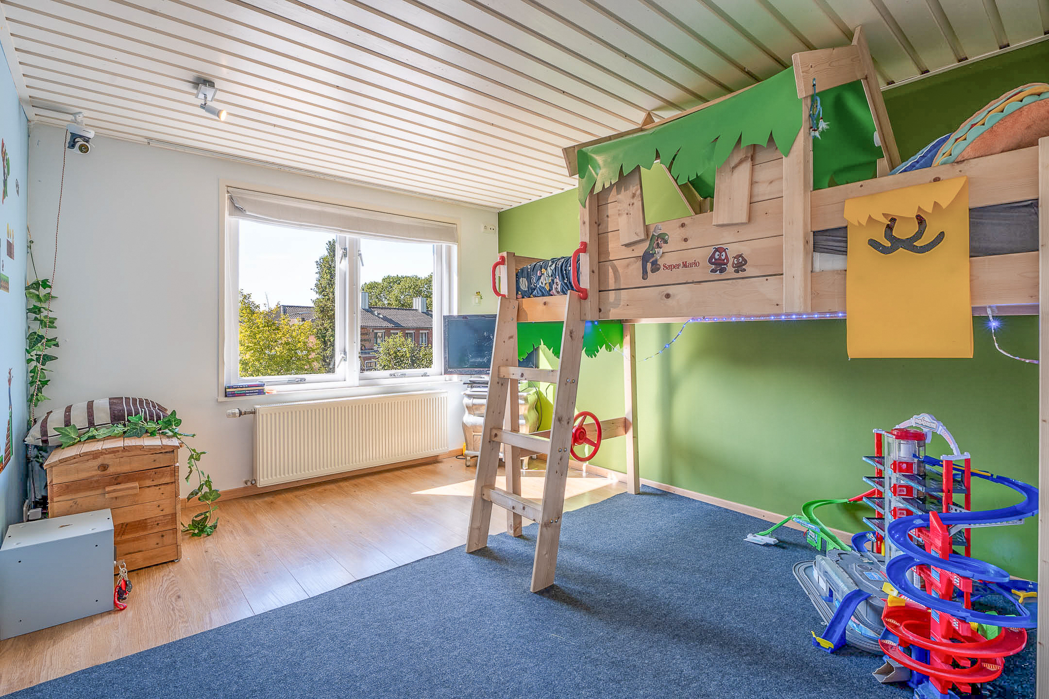 Twee-onder-één-kap te koop: Zuiddijk 44, Langeweg