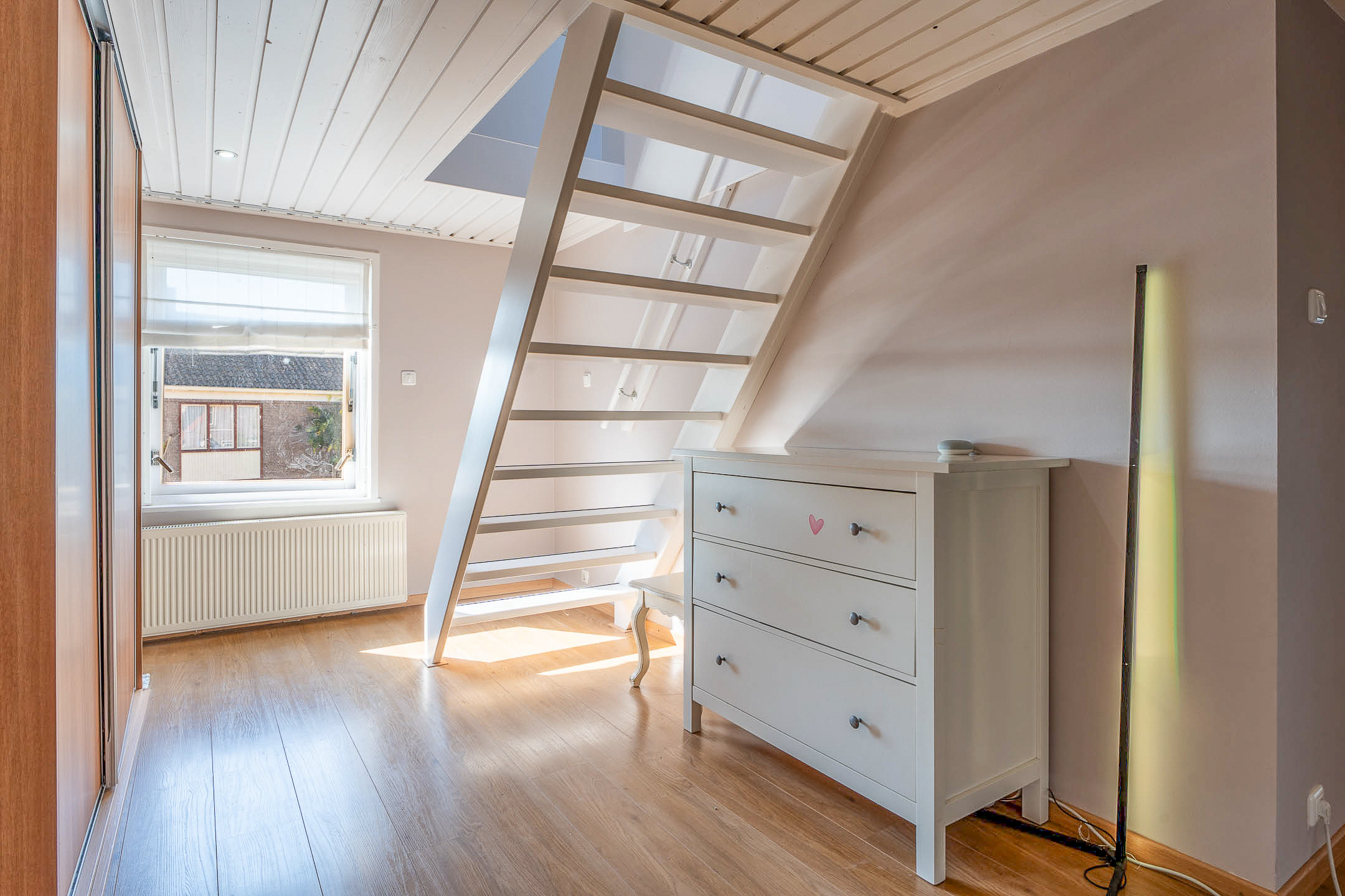 Twee-onder-één-kap te koop: Zuiddijk 44, Langeweg