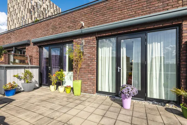 Sint-Jobskade 106, ROTTERDAM