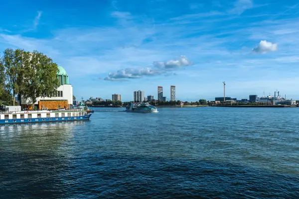 Sint-Jobskade 106, ROTTERDAM