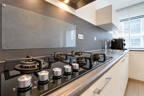 Glasblazerij 28, BARENDRECHT