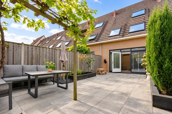 Glasblazerij 28, BARENDRECHT