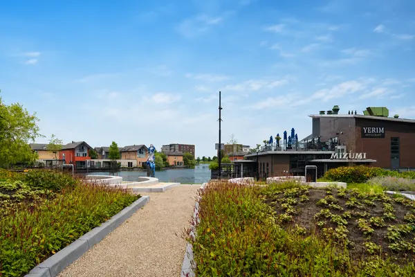 Glasblazerij 28, BARENDRECHT
