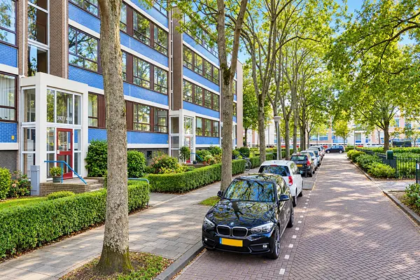 Landréstraat 406, 'S-GRAVENHAGE