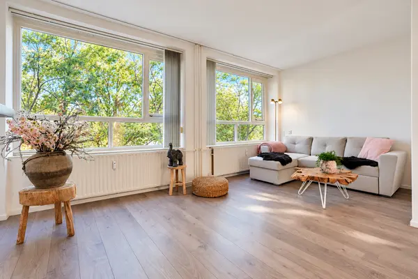 Landréstraat 406, 'S-GRAVENHAGE