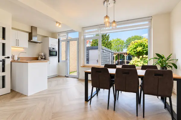 Leeuwerikstraat 16, ALBLASSERDAM