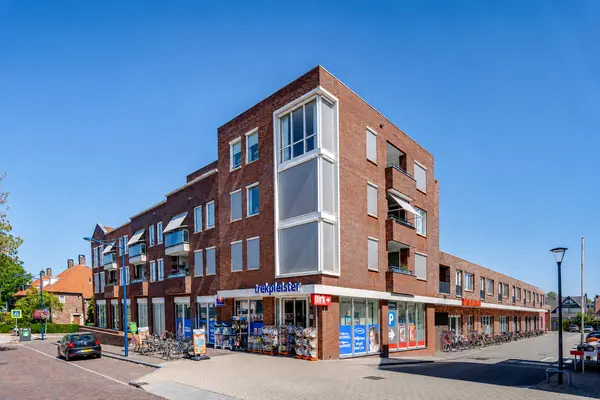 Leeuwerikstraat 16, ALBLASSERDAM