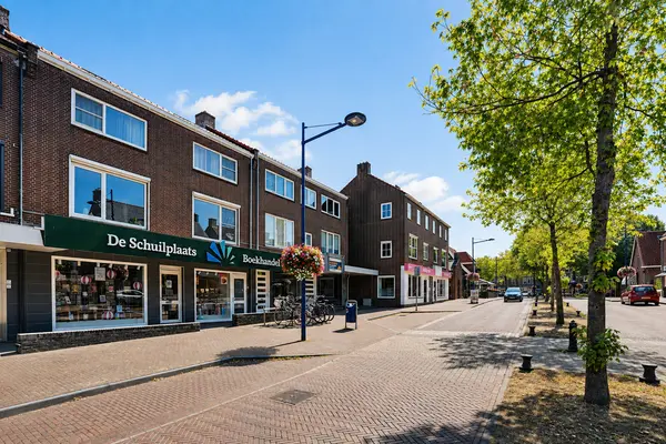 Leeuwerikstraat 16, ALBLASSERDAM