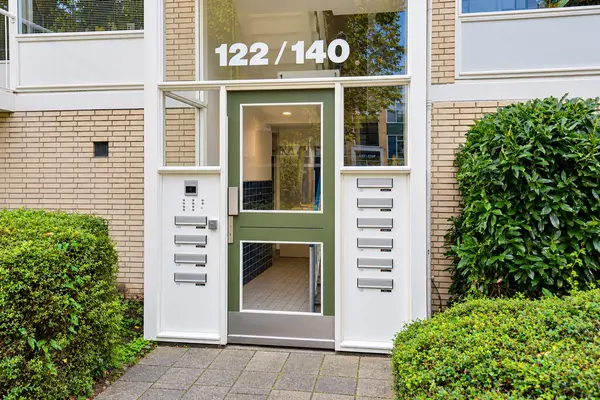 Burgemeester Keijzerlaan 128, Leidschendam