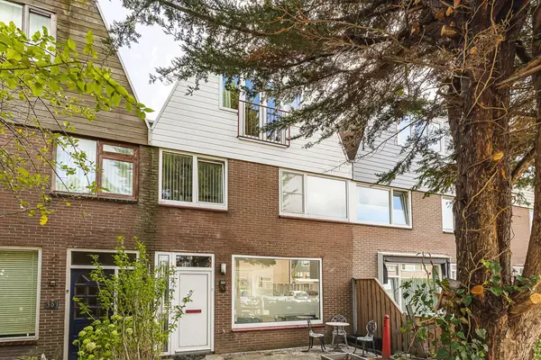 Van den Berghlaan 305, HOOFDDORP