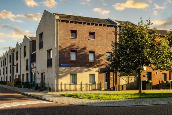 Mazureplantsoen 42, Almere