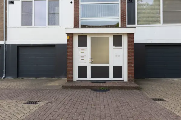 Tesselschadelaan 24, Uithoorn