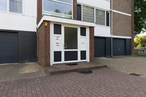 Tesselschadelaan 24, Uithoorn