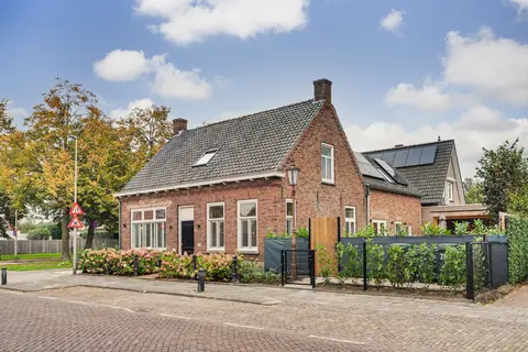 Stationsstraat 76