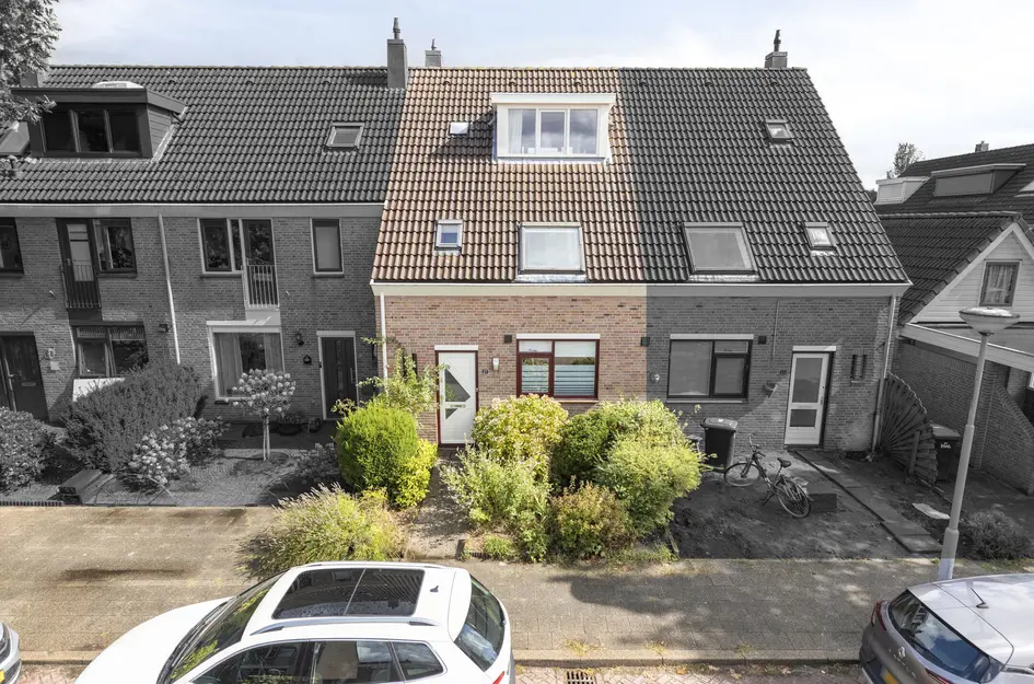 Lunenburg 27 in Heemskerk