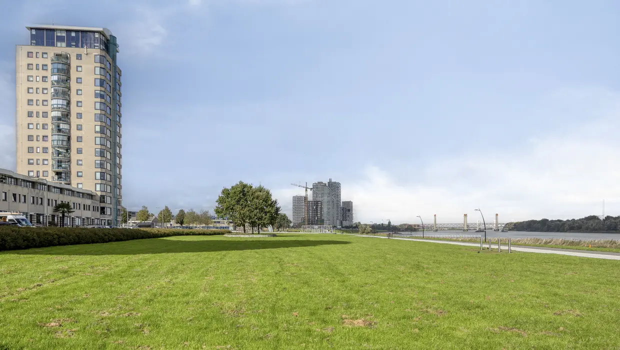Maasboulevard 132, SPIJKENISSE foto 27