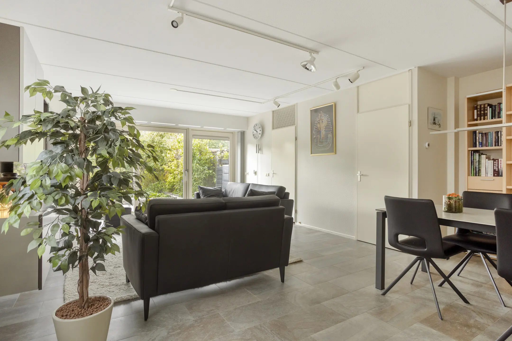 Tubastraat 1, SPIJKENISSE foto 8