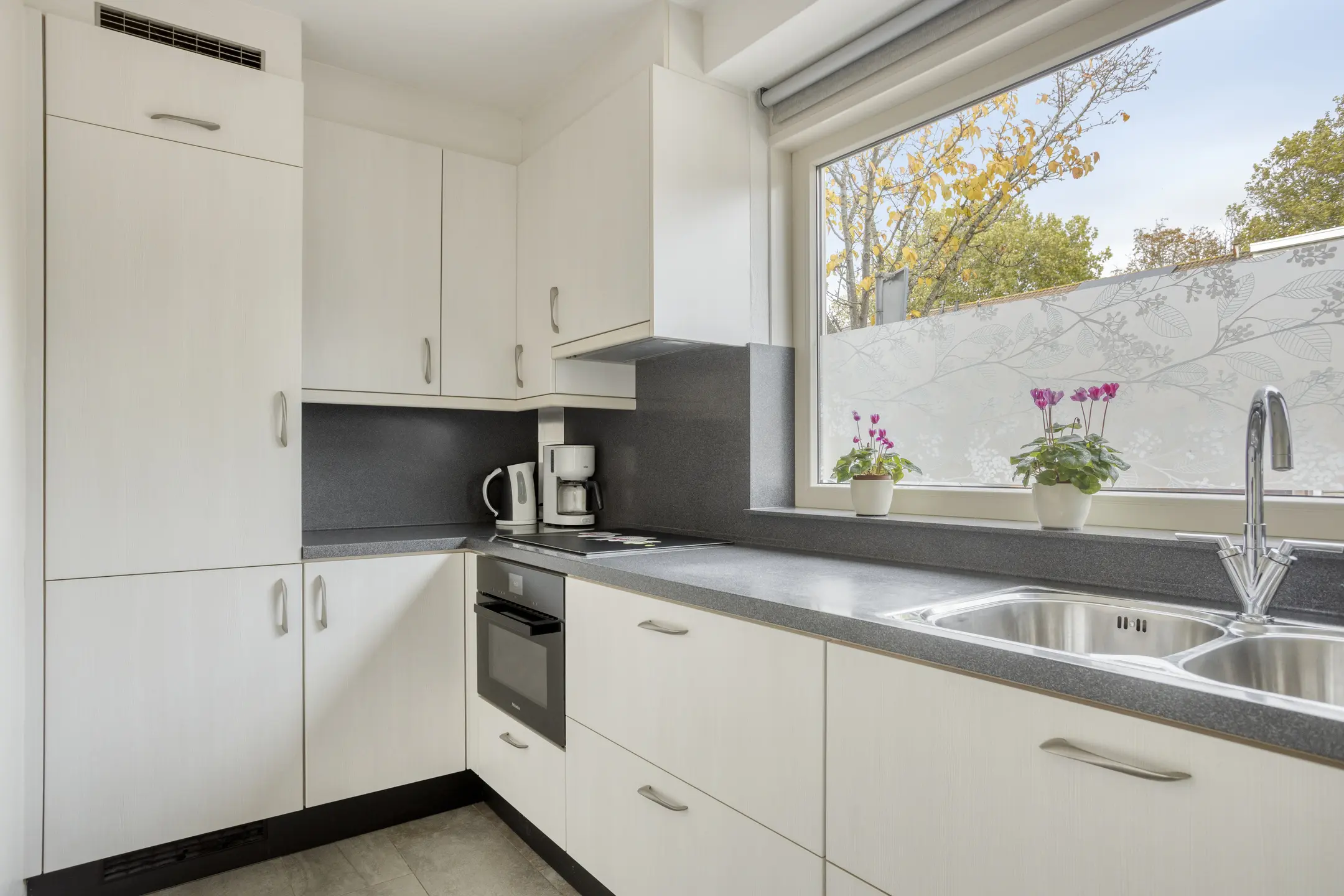 Tubastraat 1, SPIJKENISSE foto 4