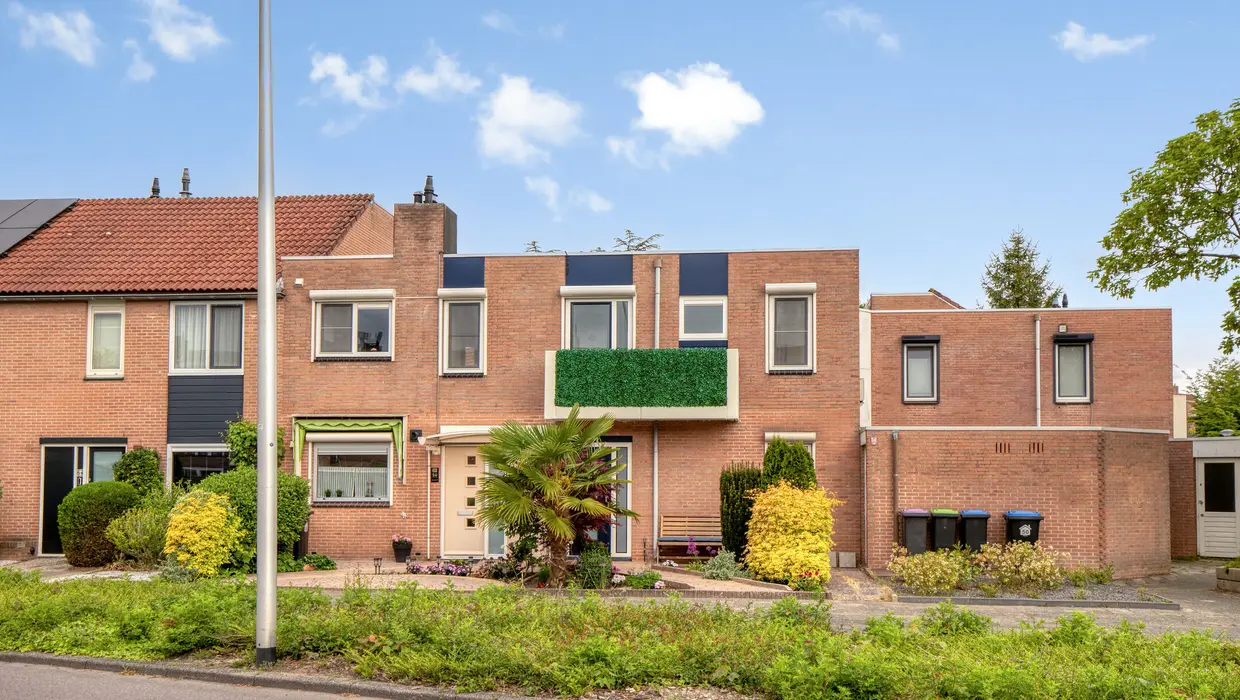 Gaard 52, SPIJKENISSE foto 1