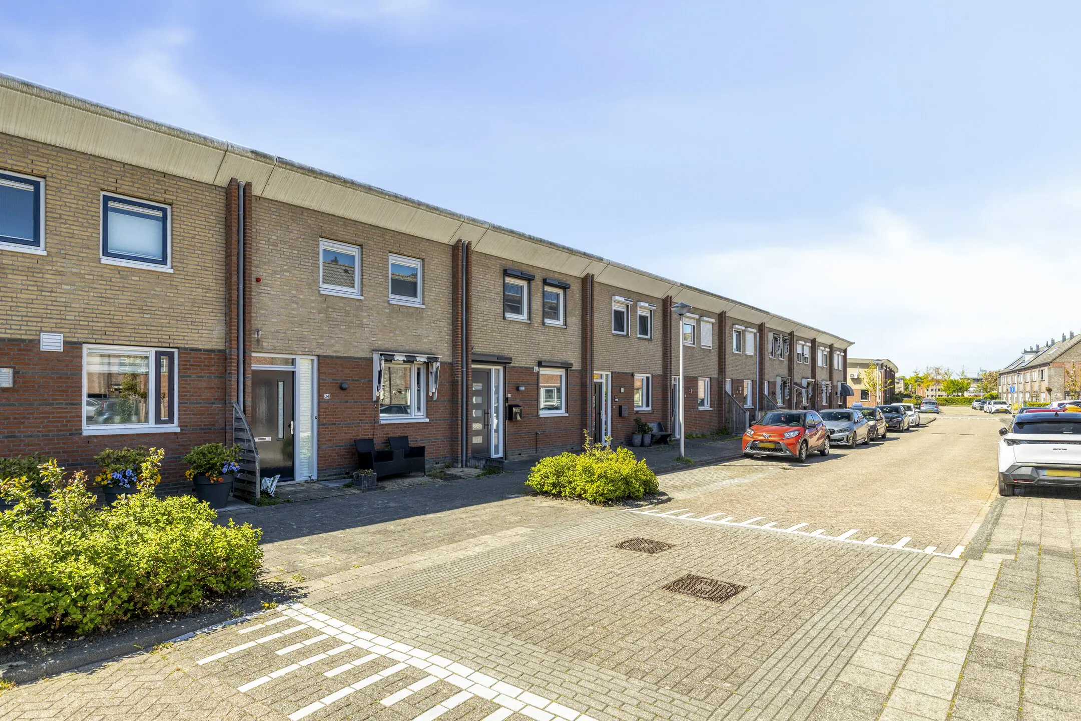 Marguerite Durasstraat 32, SPIJKENISSE foto 0