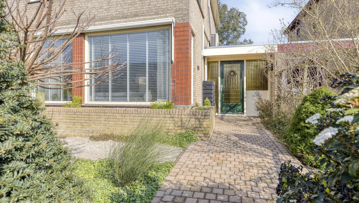 Kikkerveen 370, SPIJKENISSE foto 1