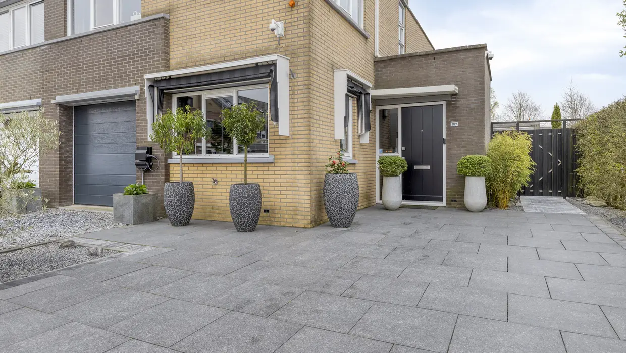 Anne Frankstraat 107, SPIJKENISSE foto 1