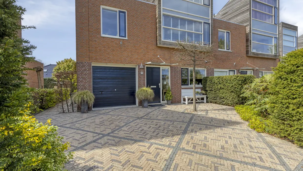 Mildenburgallee 114, SPIJKENISSE foto 0