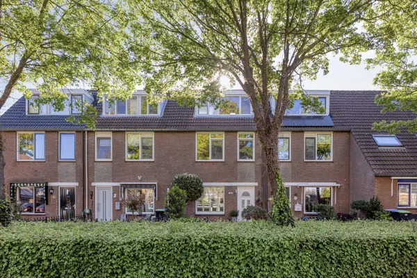 Symfonielaan 42, SPIJKENISSE