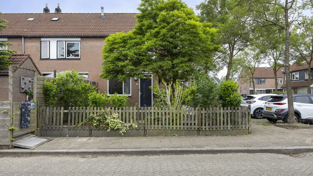 Alikruik 14, HELLEVOETSLUIS foto 0