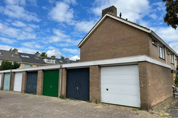 Melkwegplein 17 , SPIJKENISSE