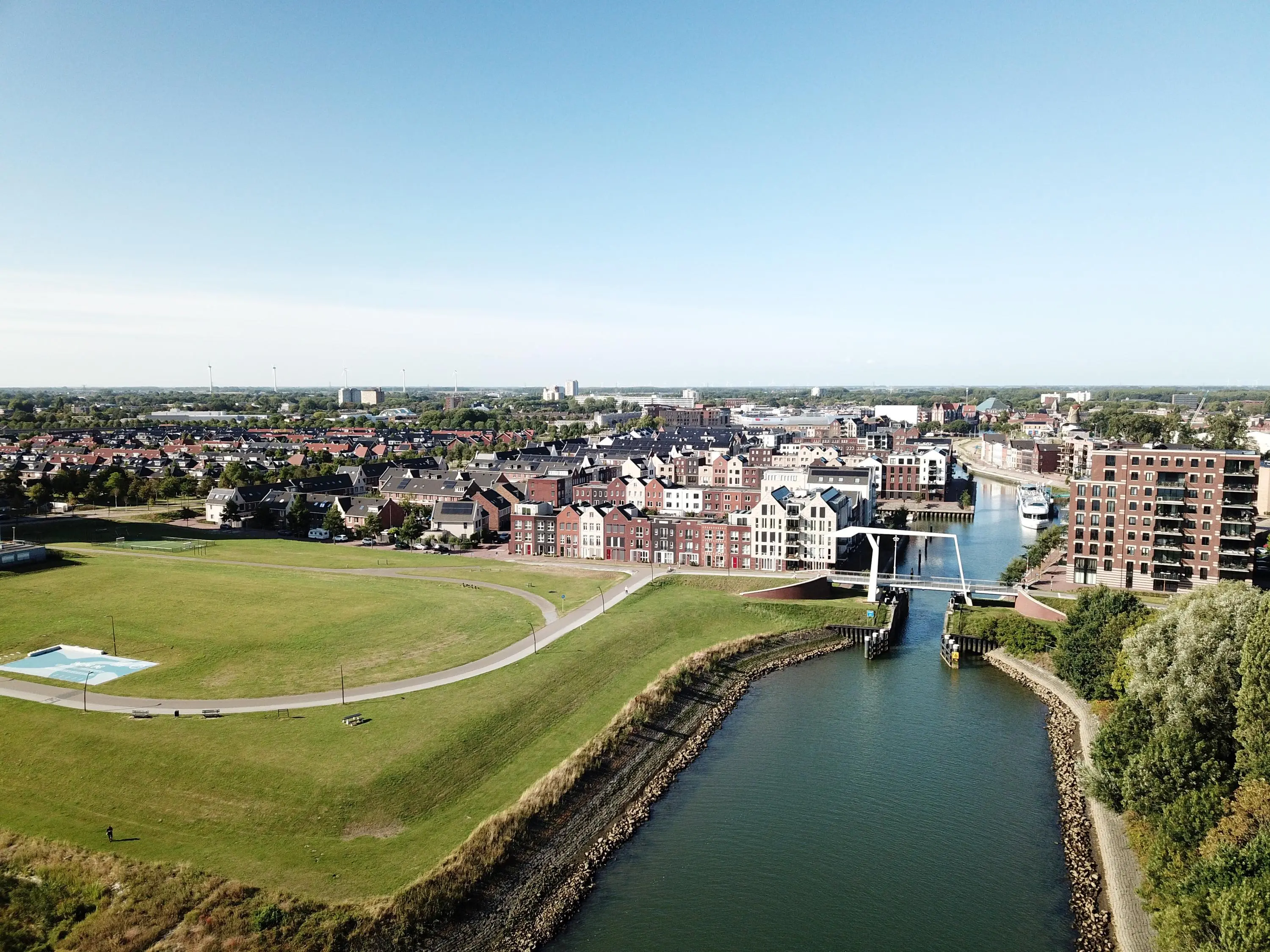 Sluiskade 88, SPIJKENISSE foto 1