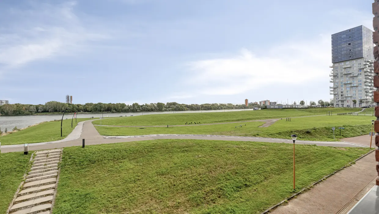 Sluiskade 88, SPIJKENISSE foto 32