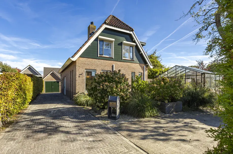 Akkerstraat 18
