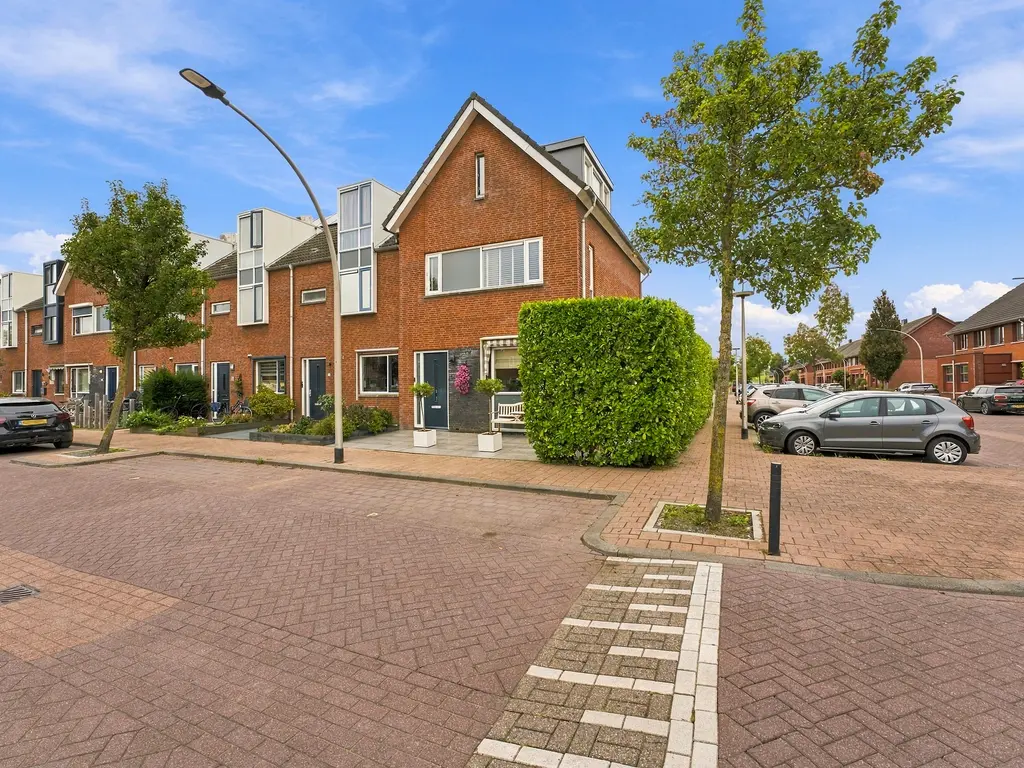 Moerasvaren 2, HENDRIK-IDO-AMBACHT
