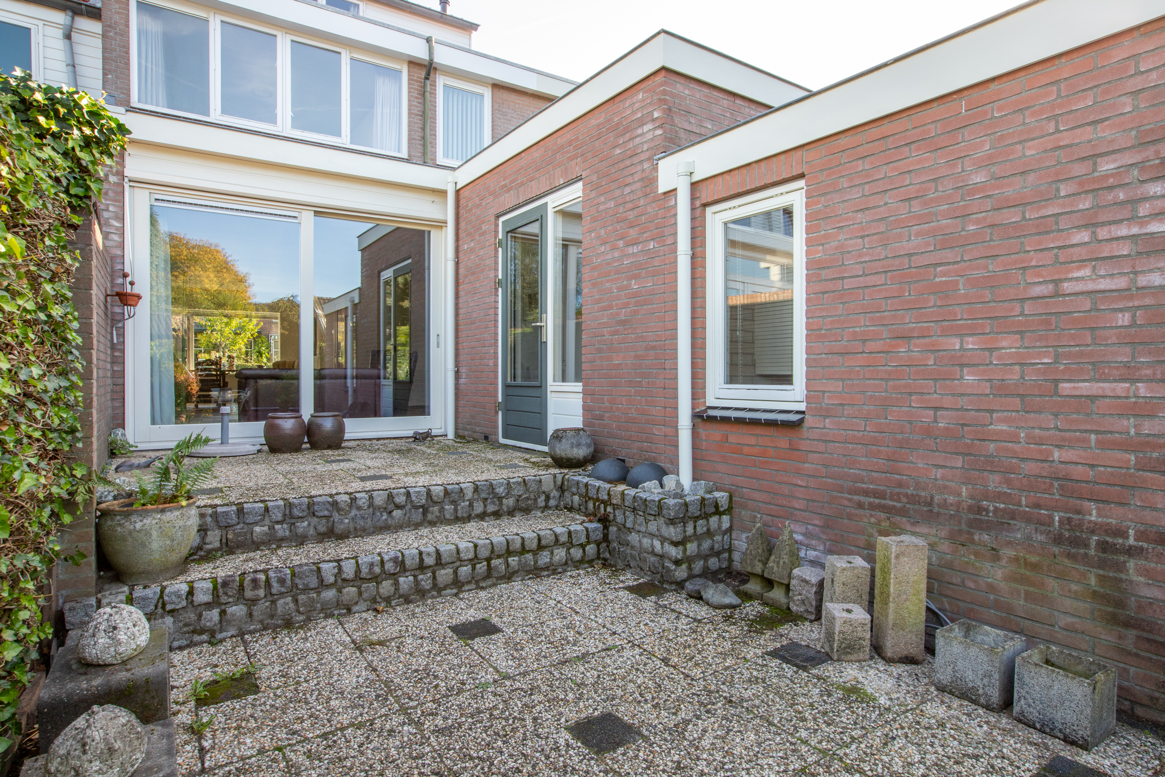 Tussenwoning te koop: Nieuwendijk 121, Woerden