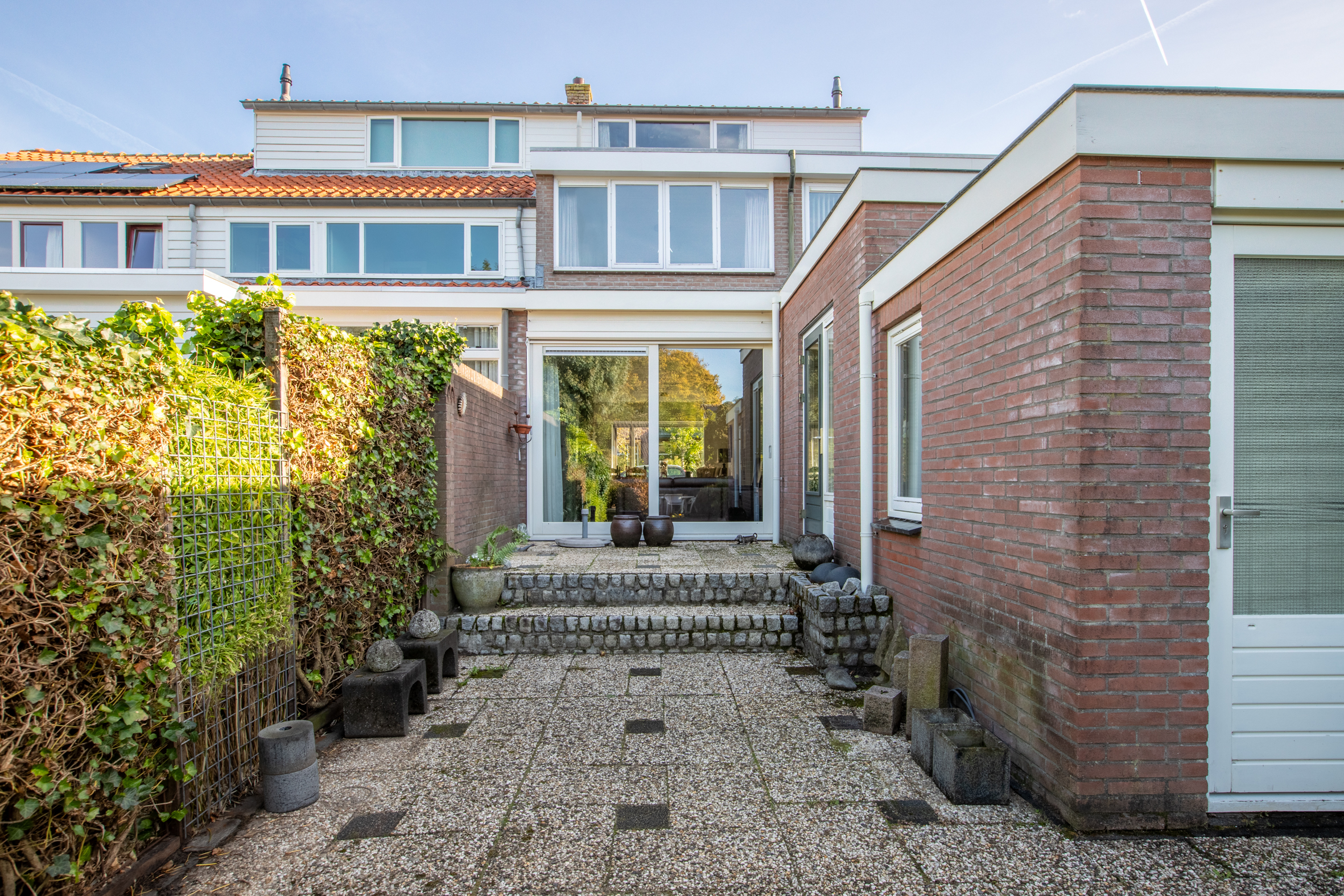 Tussenwoning te koop: Nieuwendijk 121, Woerden