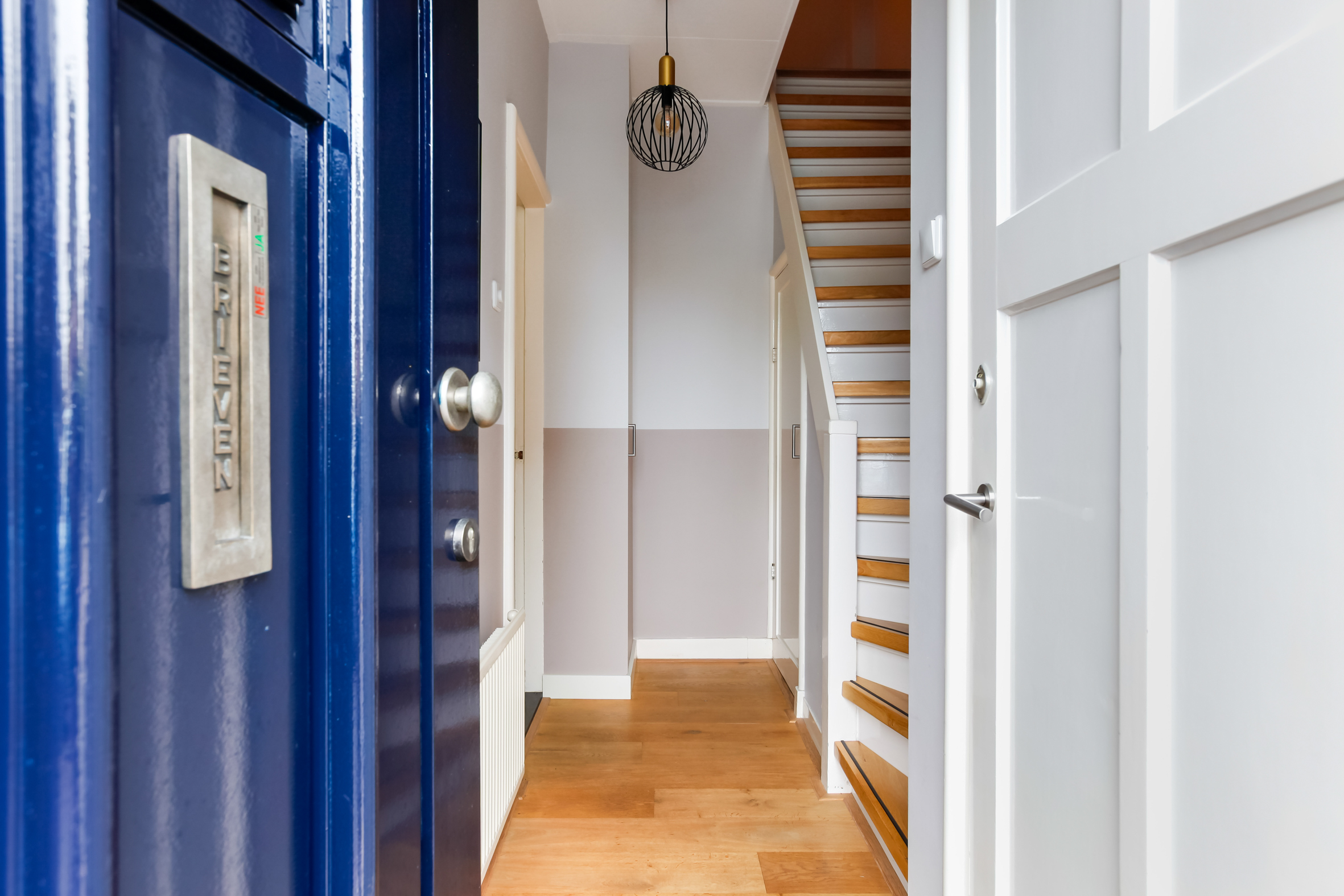 Tussenwoning te koop: Burg. Schalijstraat 22, Woerden