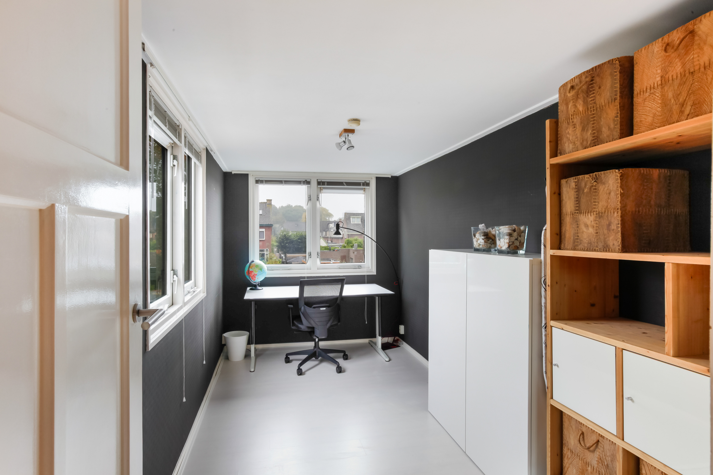 Tussenwoning te koop: Burg. Schalijstraat 22, Woerden