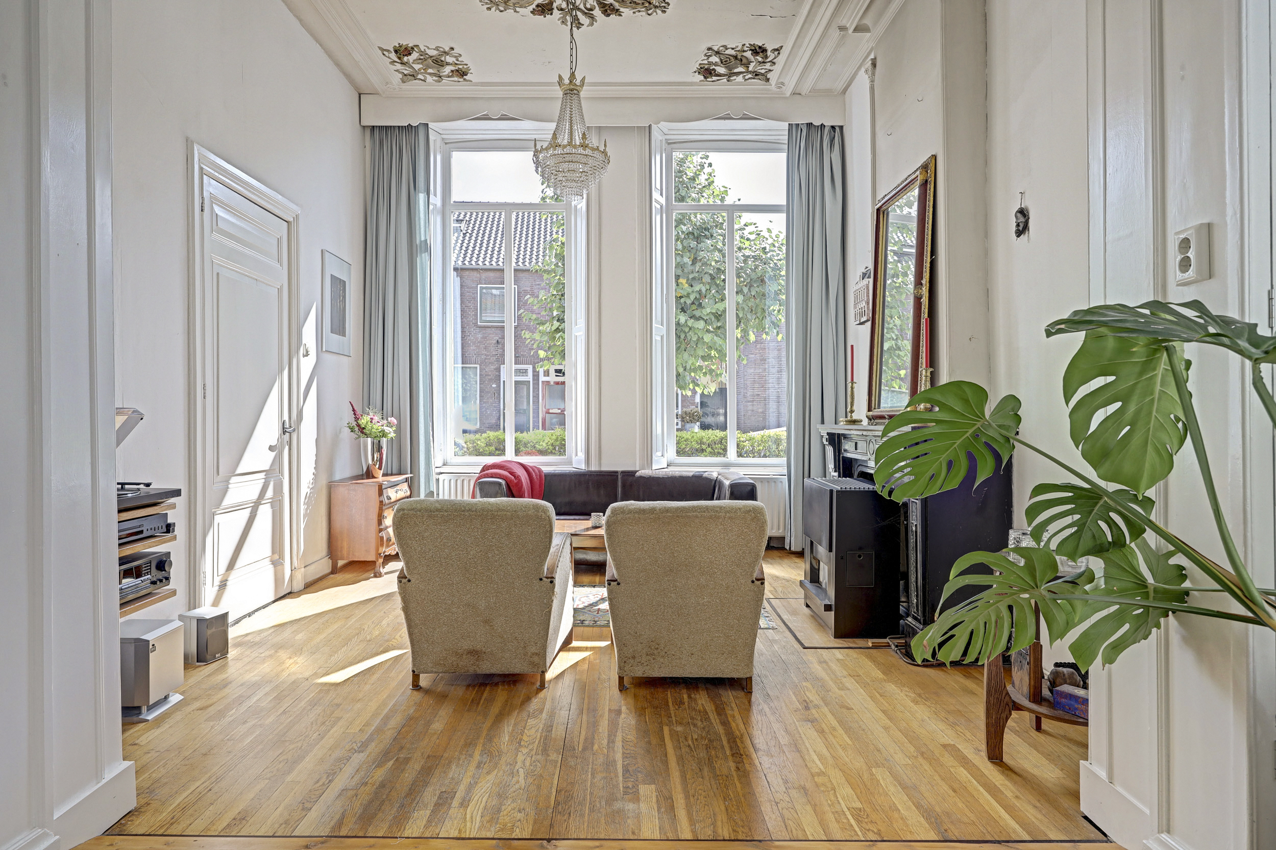Vrijstaande woning te koop: Loeffstraat 111, Waalwijk