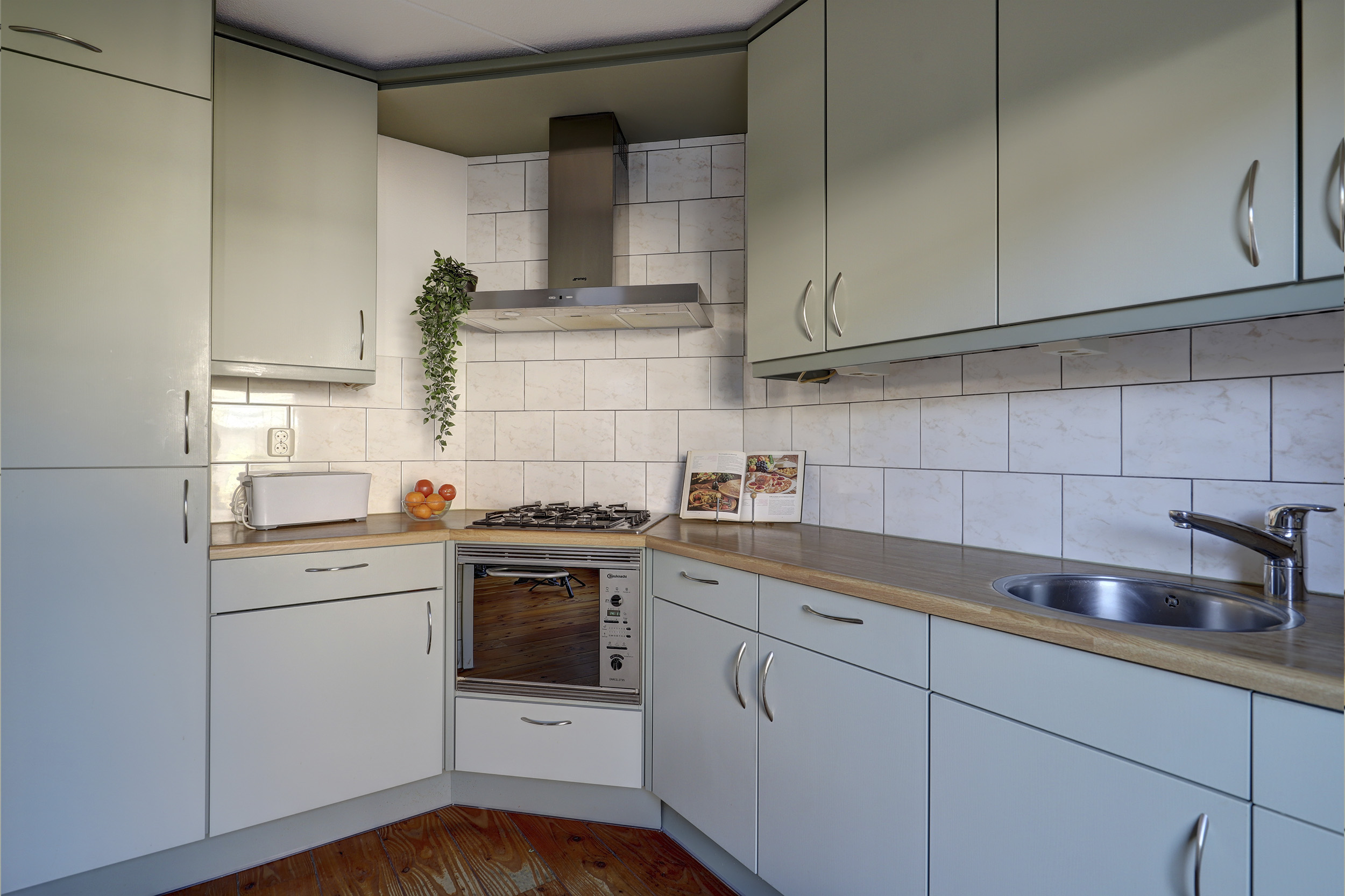 Hoekwoning te koop: van Heeswijkstraat 61, Kaatsheuvel