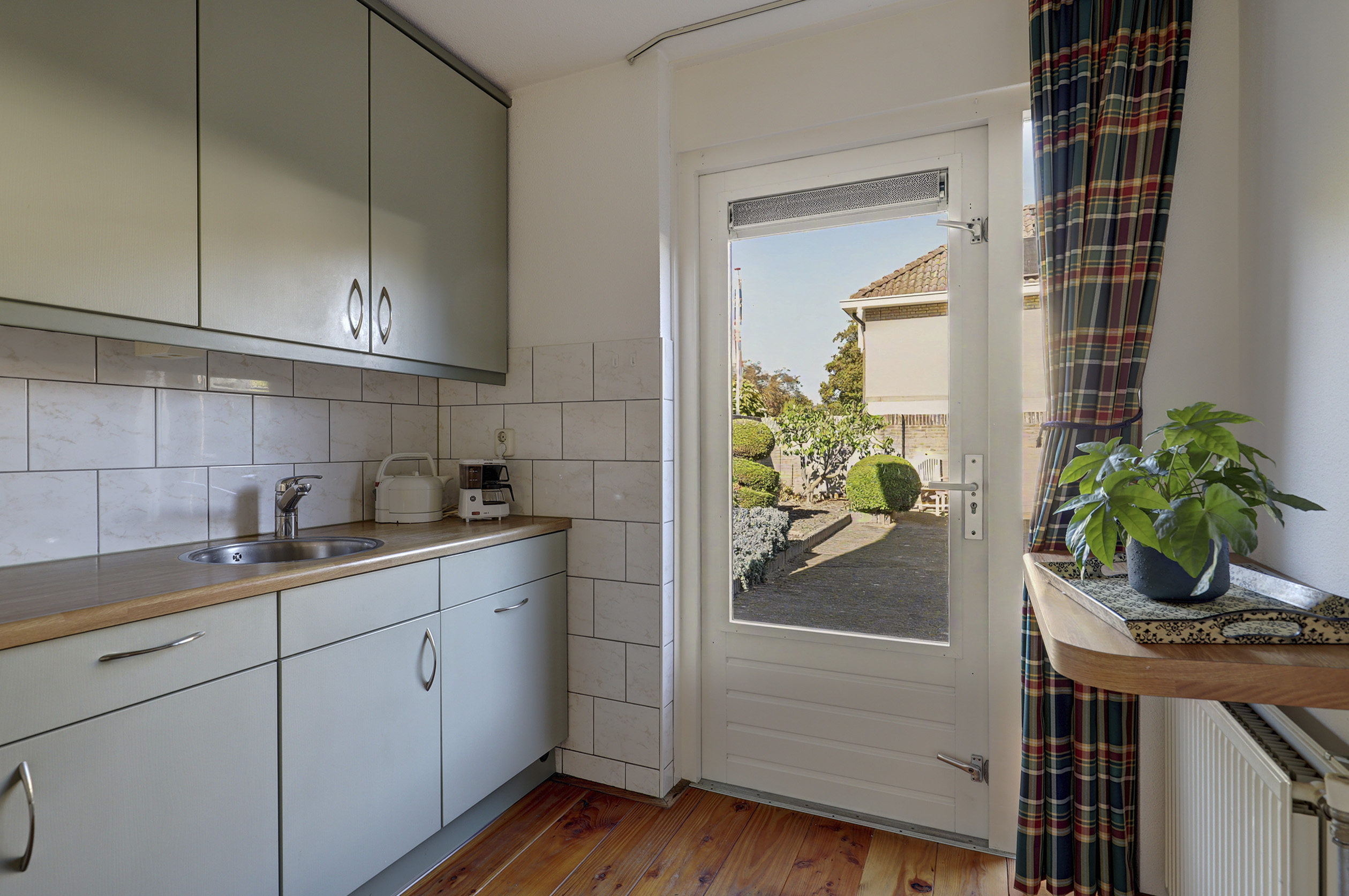 Hoekwoning te koop: van Heeswijkstraat 61, Kaatsheuvel