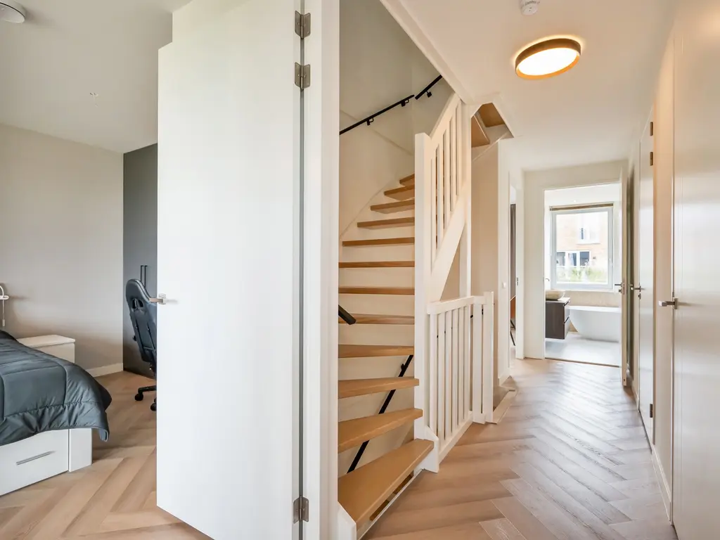 Nautawerf 42, LEIDSCHENDAM