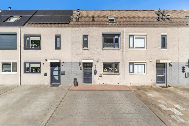 Van Doesburg-erf 74, DORDRECHT