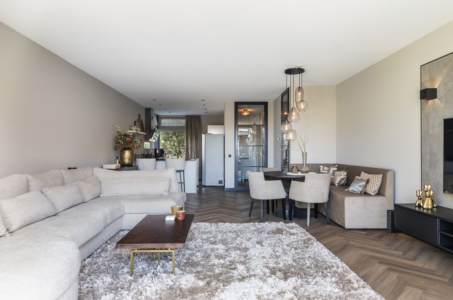 Hoekwoning te koop: Laan van Braets 83, Dordrecht